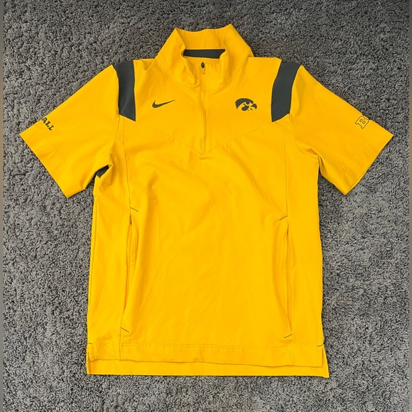 Iowa Hawkeyes Nike Team Softball Cage Jacket Women’s Size Small Team Issued - Picture 1 of 8